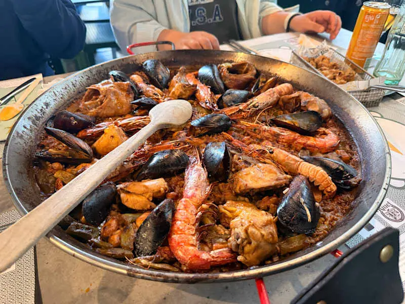 Paella de ‘mar y montaña’