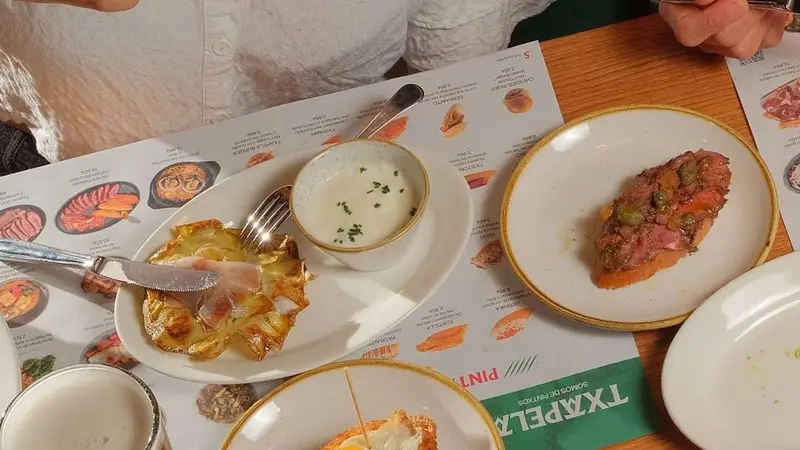 Txapela - Plaça Catalunya — foto 8