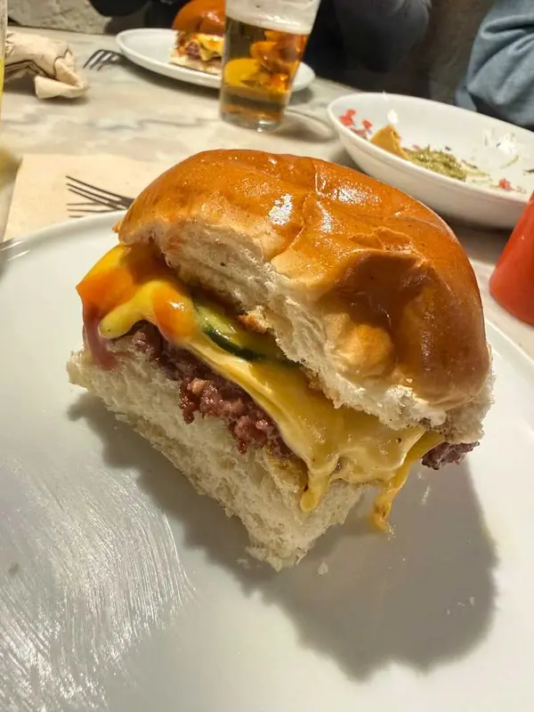 Antonia’s Burger Balmes — foto 3