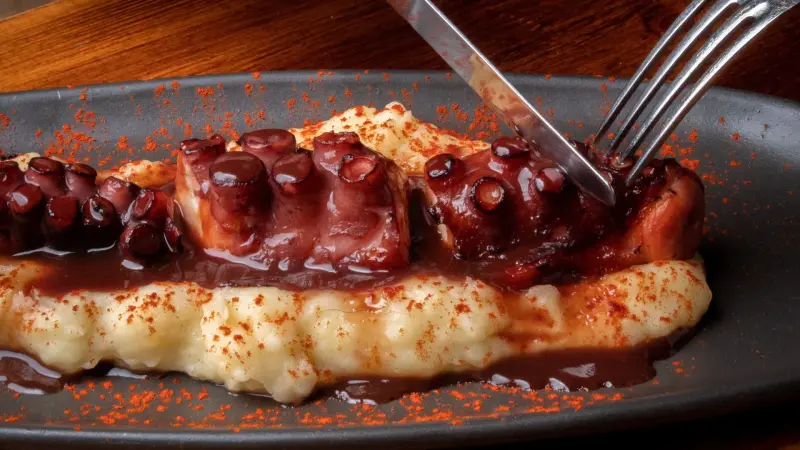 La Gastronomica restaurante en Barcelona de Tapas & Platillos