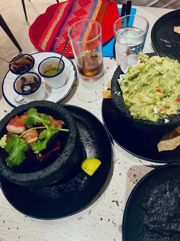 Las Tres Mentiras — foto 2