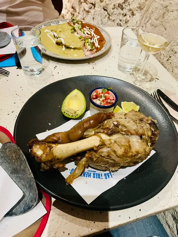 Las Tres Mentiras — foto 3