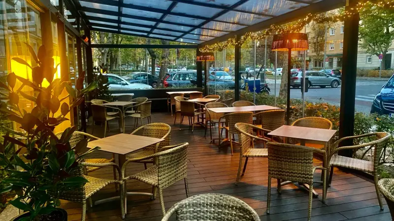 Petit Azca. Bernabéu - Bar Restaurante con Terraza en Madrid — foto 5