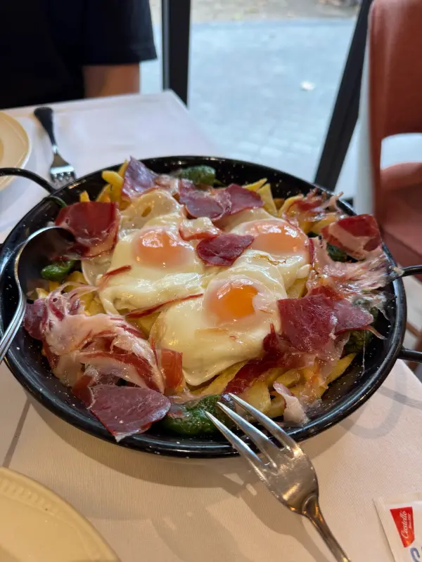Petit Azca. Bernabéu - Bar Restaurante con Terraza en Madrid — foto 8