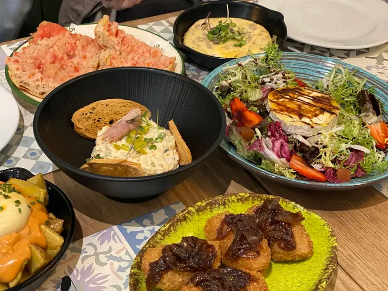 Masia Can Tomàs Restaurant — foto 10