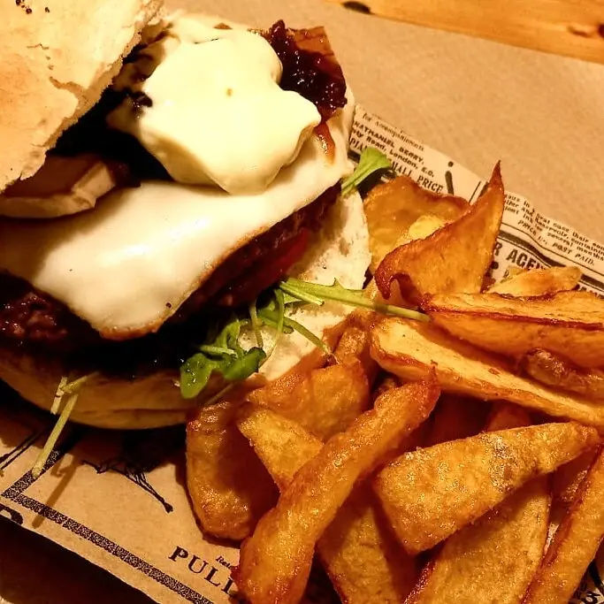 La Vespa Burguer Bar — foto 2