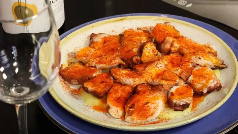 Pulpo a la gallega con patata
