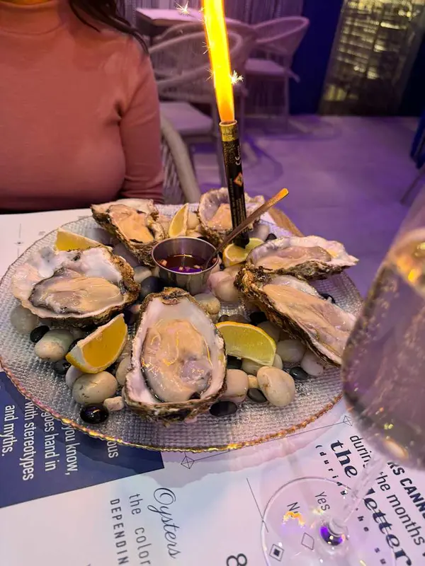 Six Oysters — foto 8