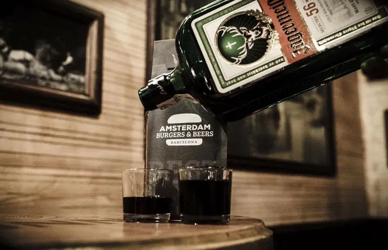 Amsterdam burgers, beers & steaks — foto 4