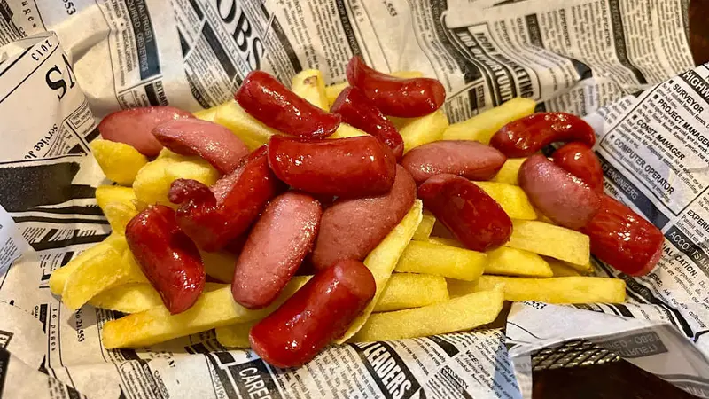  Salchipapa peruana