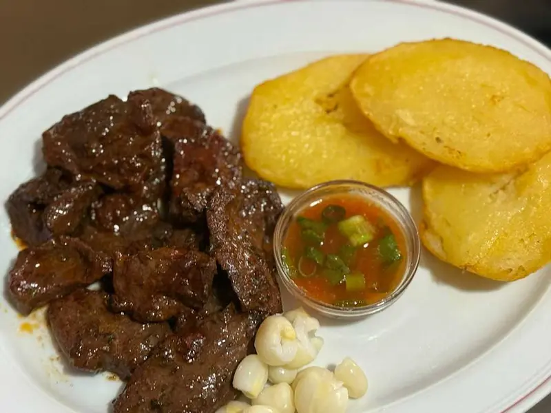 Comida Peruana Lamburguesa — foto 2