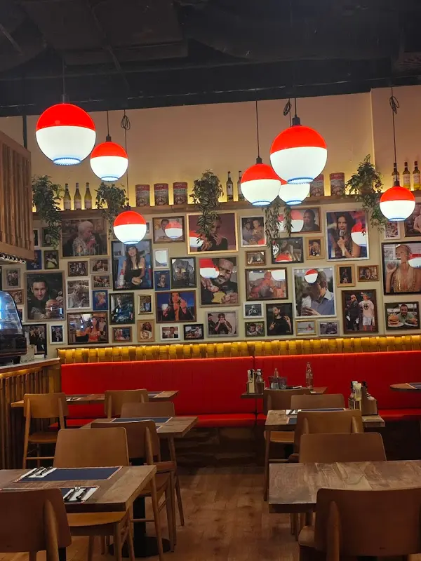 Berto's Milanesa - CC Glories — foto 5