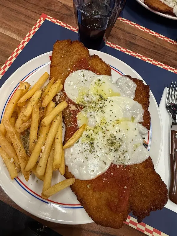 Berto's Milanesa - CC Glories — foto 8