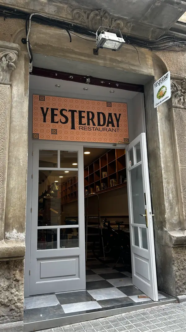 Yesterday Restaurant - Plaça Molina — foto 7