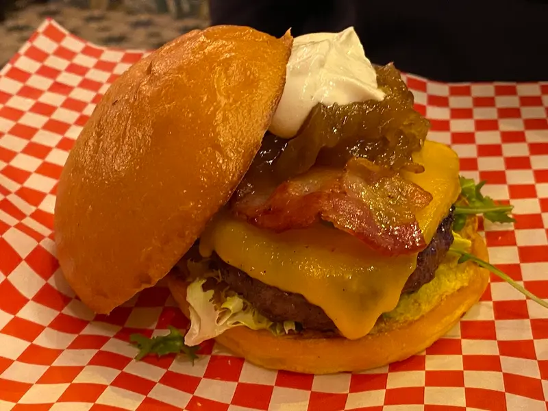Hamburguesería La informal — foto 3