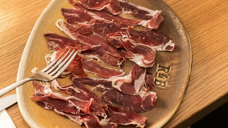 Tapa de jamón ibérico 100% puro de bellota