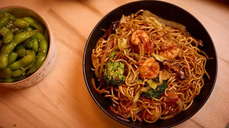 Asian Noodles & Sushi — foto 10