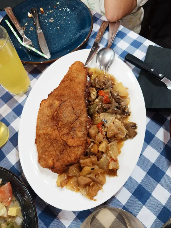 Sidrería Casa Parrondo · Restaurante Asturiano en Madrid — foto 8
