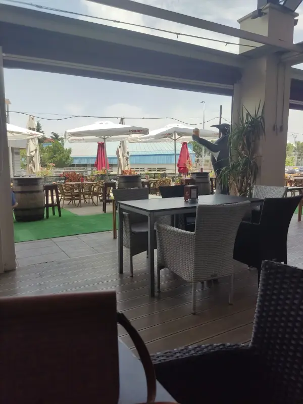 Cervecería Cruz Blanca — foto 7