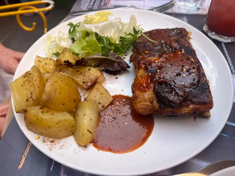 Bar restaurant Mescladis — foto 2