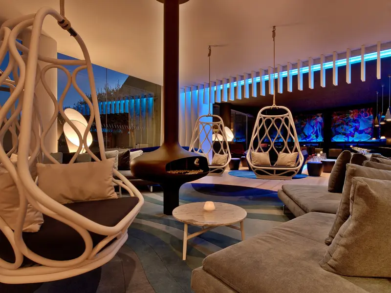 W Lounge