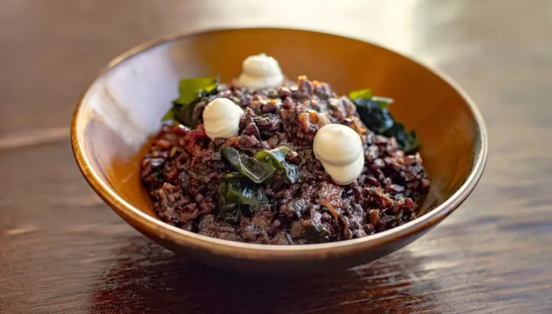 Arroz negro cremoso