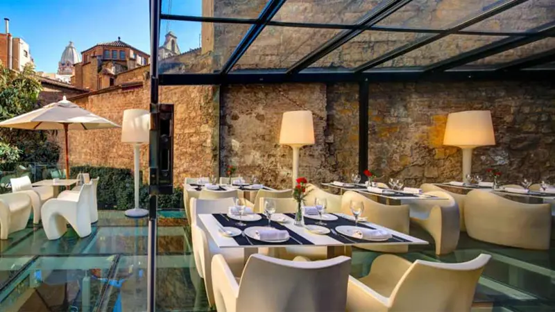 Nineteen Restaurant - Olivia Plaza Hotel — foto 7