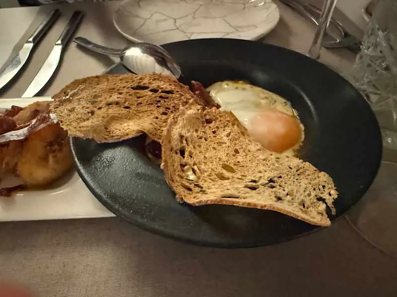 Nineteen Restaurant - Olivia Plaza Hotel — foto 10