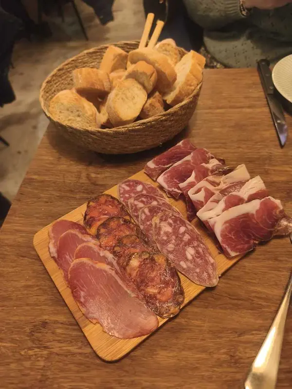 La Cua Curta Sants — foto 10