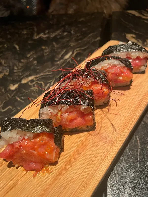 Os-Kuro Sushi Bar & Robata — foto 3
