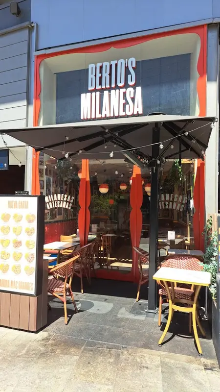 Berto's Milanesa - CC Splau