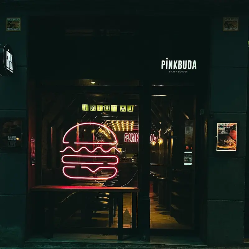 Pink Buda Burger — foto 5