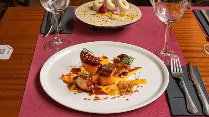 Pulpo a la Brasa con Parmentier