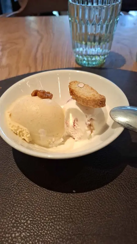 Helados y sorbetes artesanos (2 sabores a escoger)