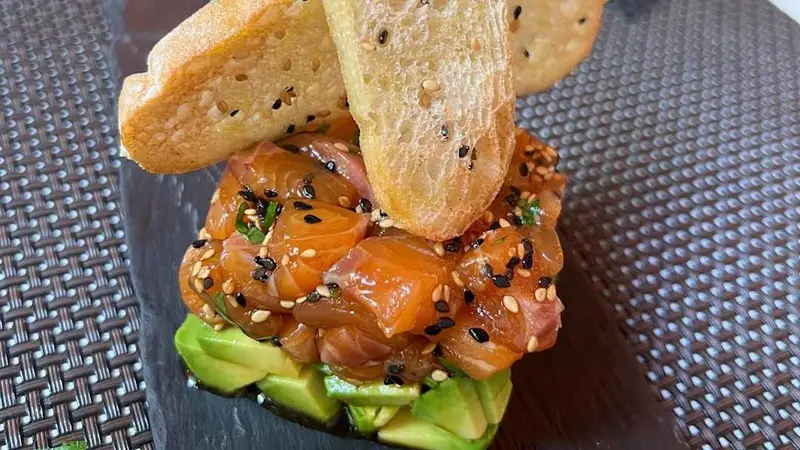 Tartar de salmón