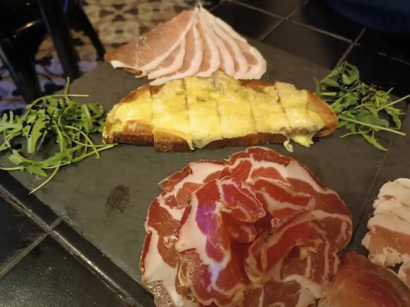 DER Bar - Drink, Eat, Repeat