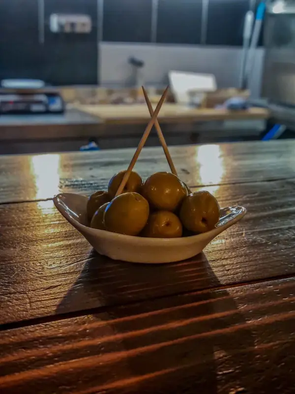 DER Bar - Drink, Eat, Repeat — foto 10