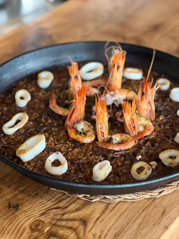 Arroz chico de gambas y calamares (p.p.)