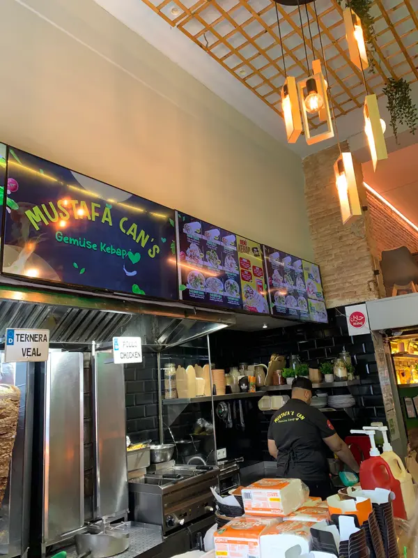 Mustafas Can Gemuse Kebap — foto 8