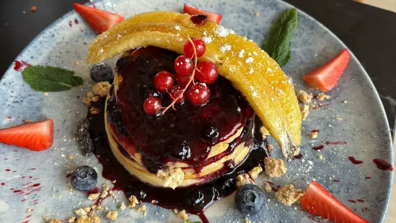 Berry pancake