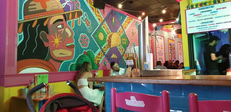 Tacos &Tragos