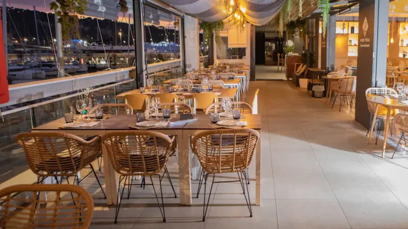 Port Vela. La cerveseria del rompeolas — foto 8