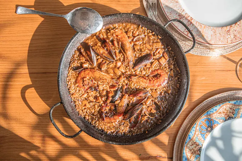 Paella marinera