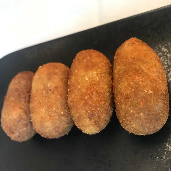 Croquetas cremosas de pollo rustido (6 u)