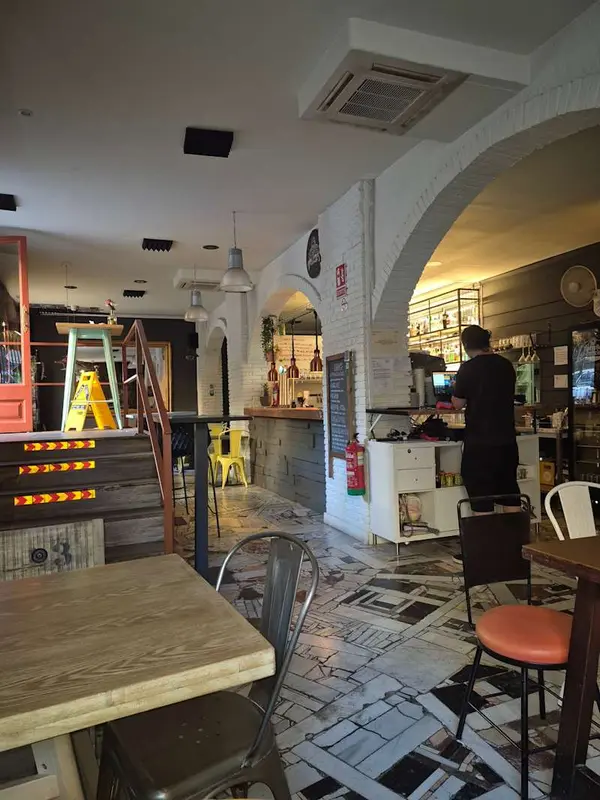 A Mano Gin&Burgers Bcn — foto 5