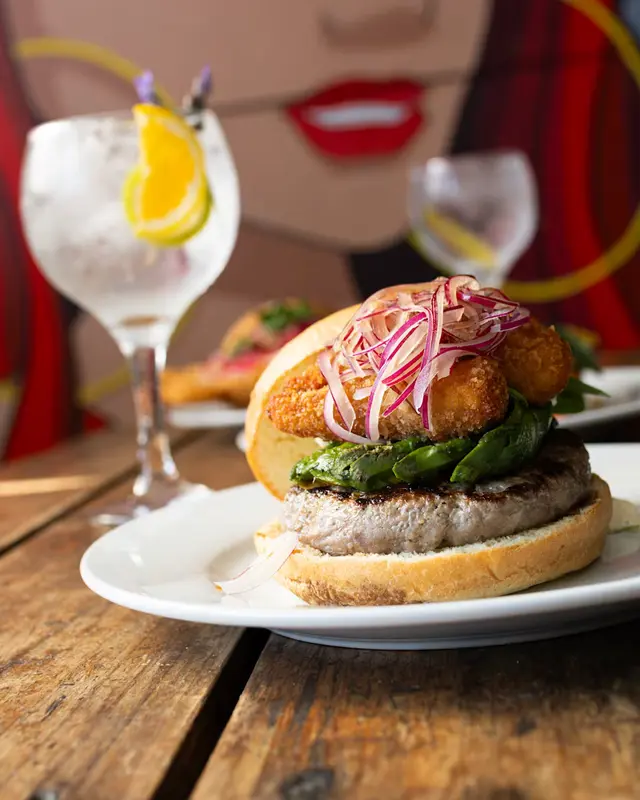 A Mano Gin&Burgers Bcn — foto 3