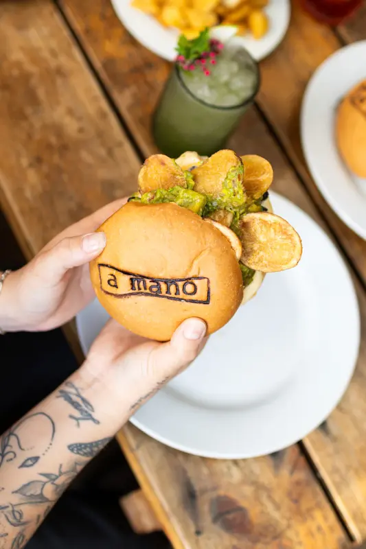 A Mano Gin&Burgers Bcn — foto 4