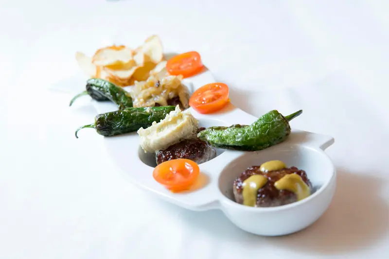 Saffron Bar Restaurant — foto 3