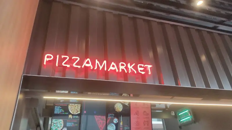 Pizzamarket Cornella — foto 8