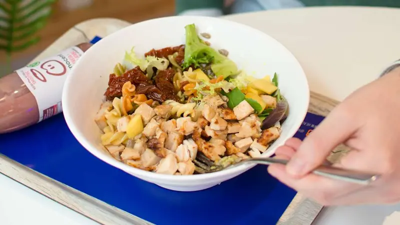 Healthy Poke Ronda Universitat — foto 9